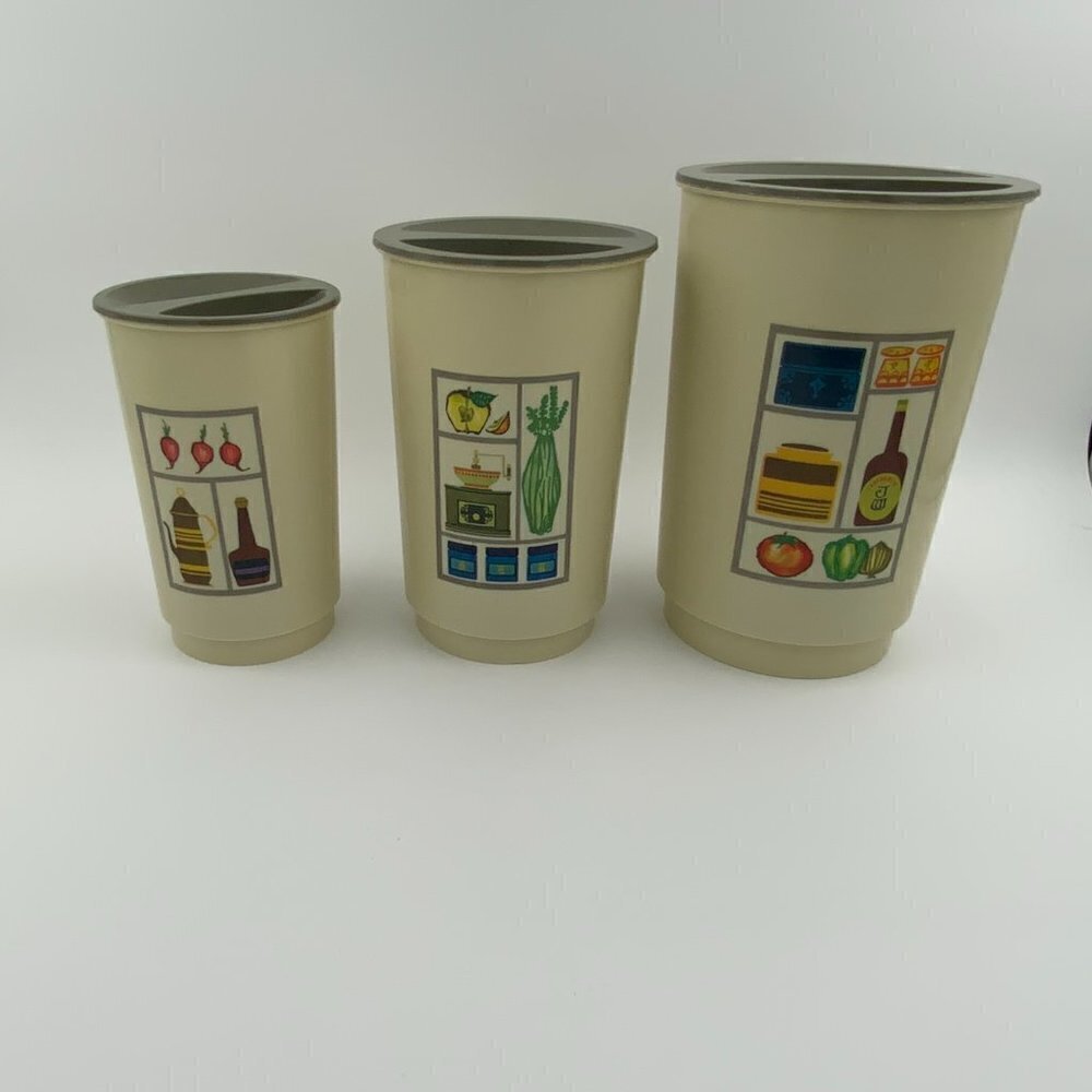 Vintage Retro 1960s 70s Set Of 3 Hard Plastic Nesting Canister Kitschy Kitchen